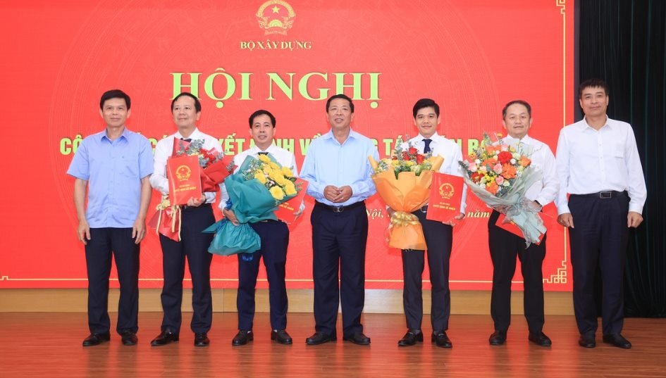10-1781085408-bo-xay-dung-dieu-dong-bo-nhiem-nhieu-nhan-su