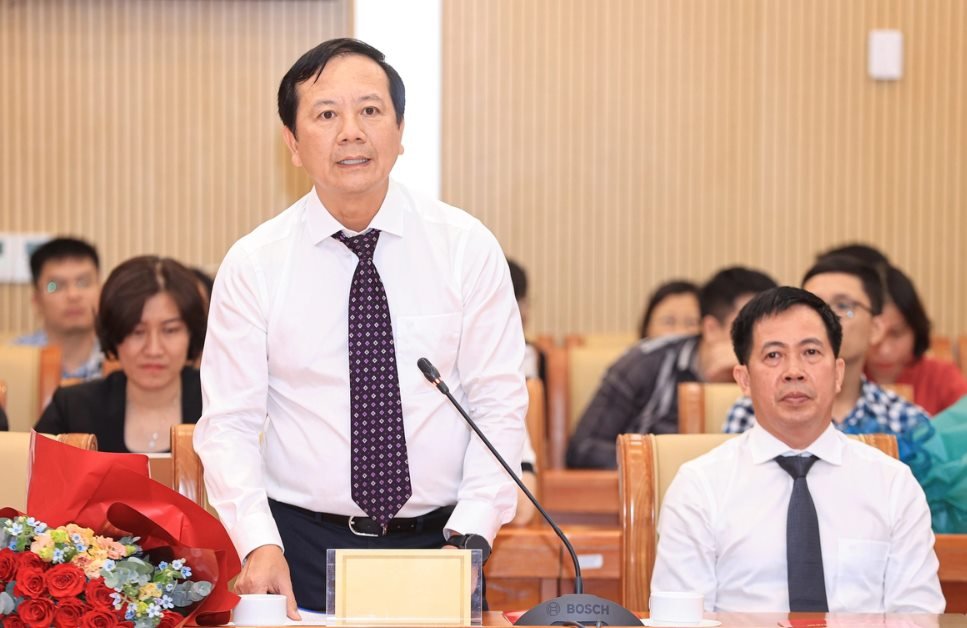 10-1781085408-bo-xay-dung-dieu-dong-bo-nhiem-nhieu-nhan-su