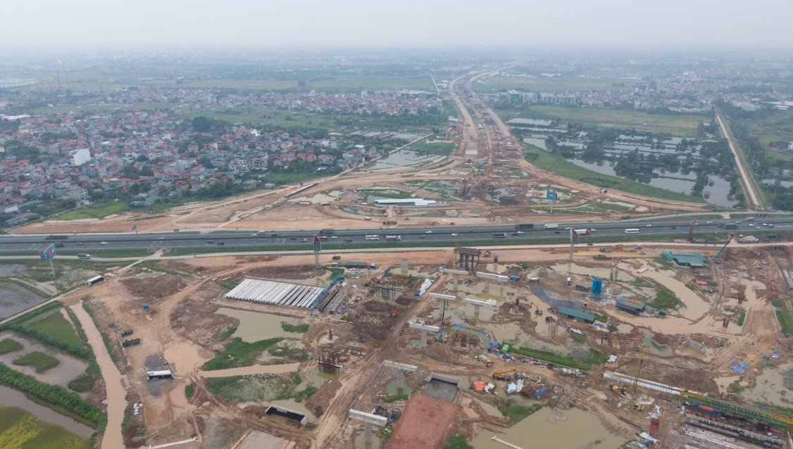 25-1782347539-tu-vanh-dai-4-den-san-bay-quang-tri-cach-tt-group-cua-bau-hien-di-duong-dai-voi-cac-dai-du-an-ppp