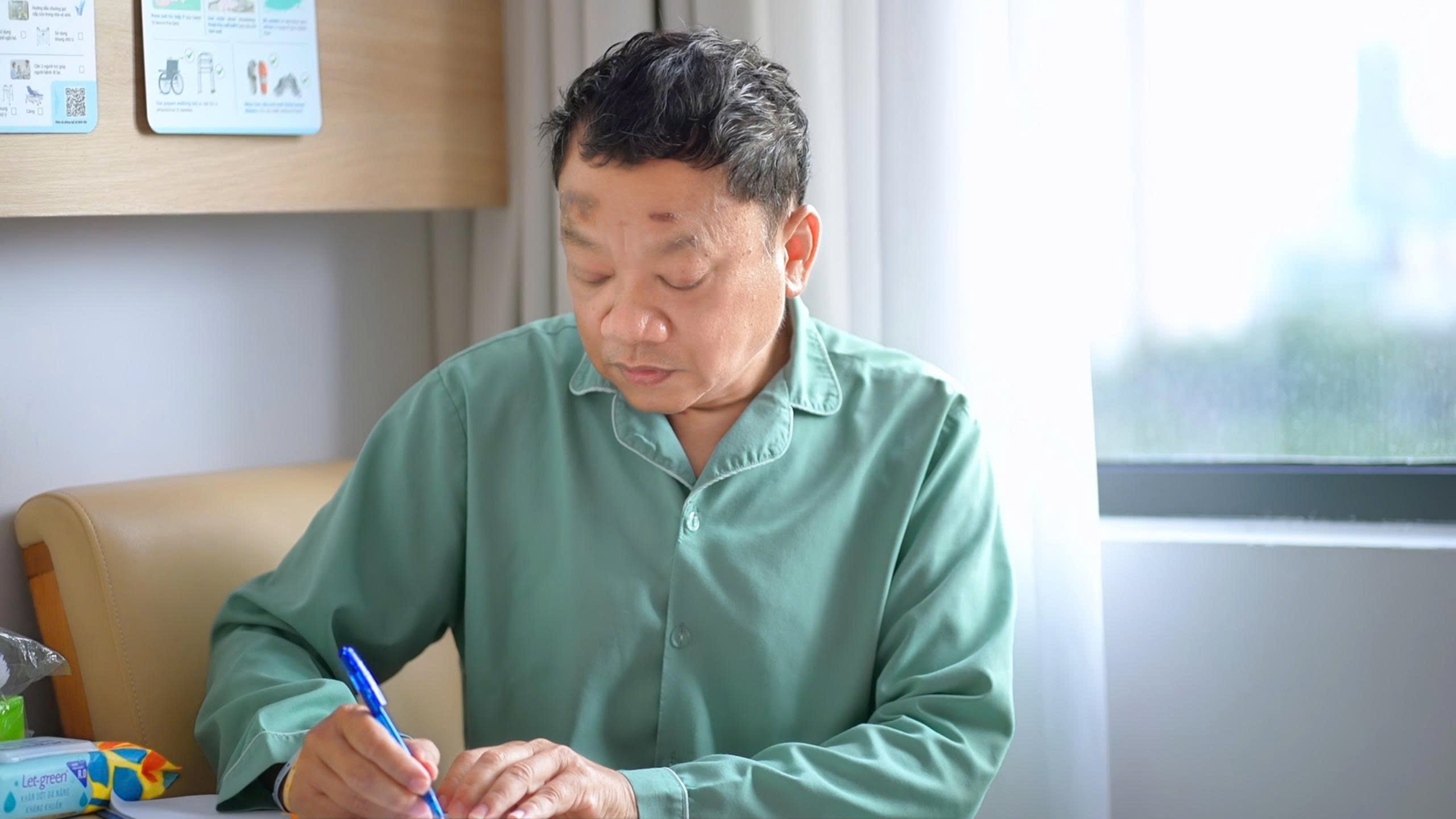 01-1782893251-loai-bo-khoi-u-nao-8-cm-benh-nhan-campuchia-tu-di-lai-chi-sau-2-ngay-phau-thuat