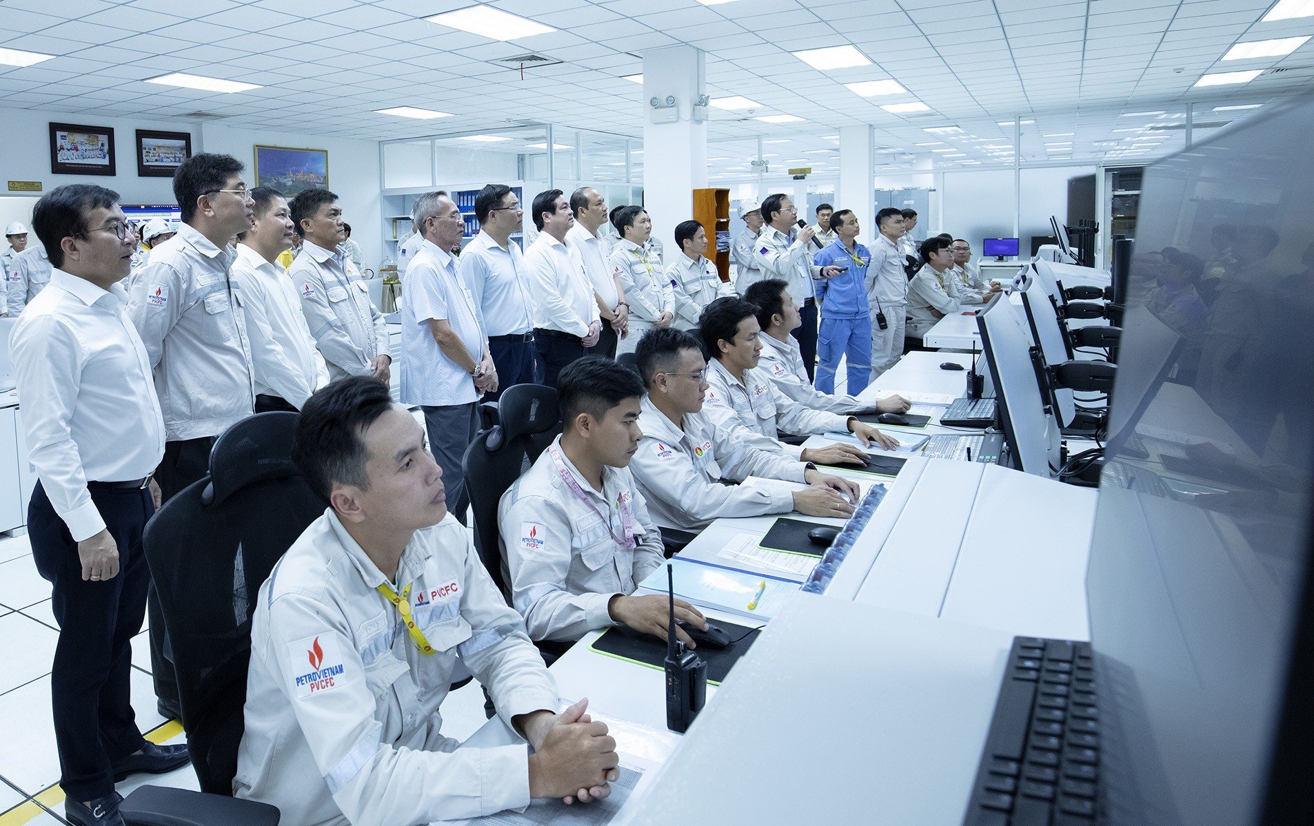 02-1782964061-nguoi-dai-dien-cua-petrovietnam-va-yeu-cau-trong-giai-doan-moi