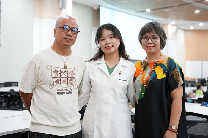 02-1782978296-tu-lam-sang-den-ai-cach-vinuni-dao-tao-bac-si-tuong-lai