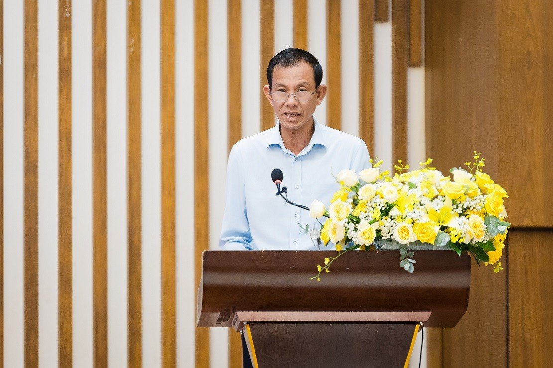 07-1783384463-tran-tro-khong-ai-chon-nghi-lai-vinh-long-cua-lanh-dao-tinh-va-loi-giai-tu-cai-bat-tay-giua-tt-group-hilton
