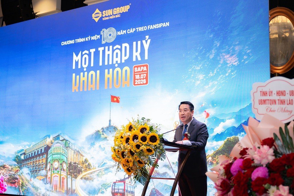 19-1784429590-mot-thap-ky-cap-treo-fansipan-tu-ky-tich-tren-dinh-hoang-lien-den-dong-luc-nang-tam-du-lich-sa-pa