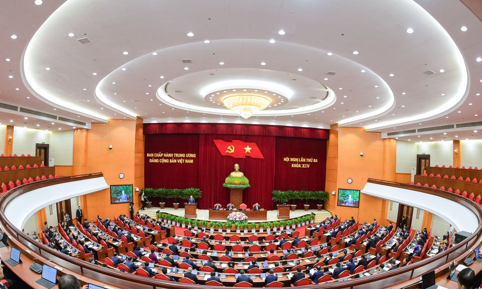 25-1784956587-thong-bao-hoi-nghi-lan-thu-ba-ban-chap-hanh-trung-uong-dang-khoa-xiv