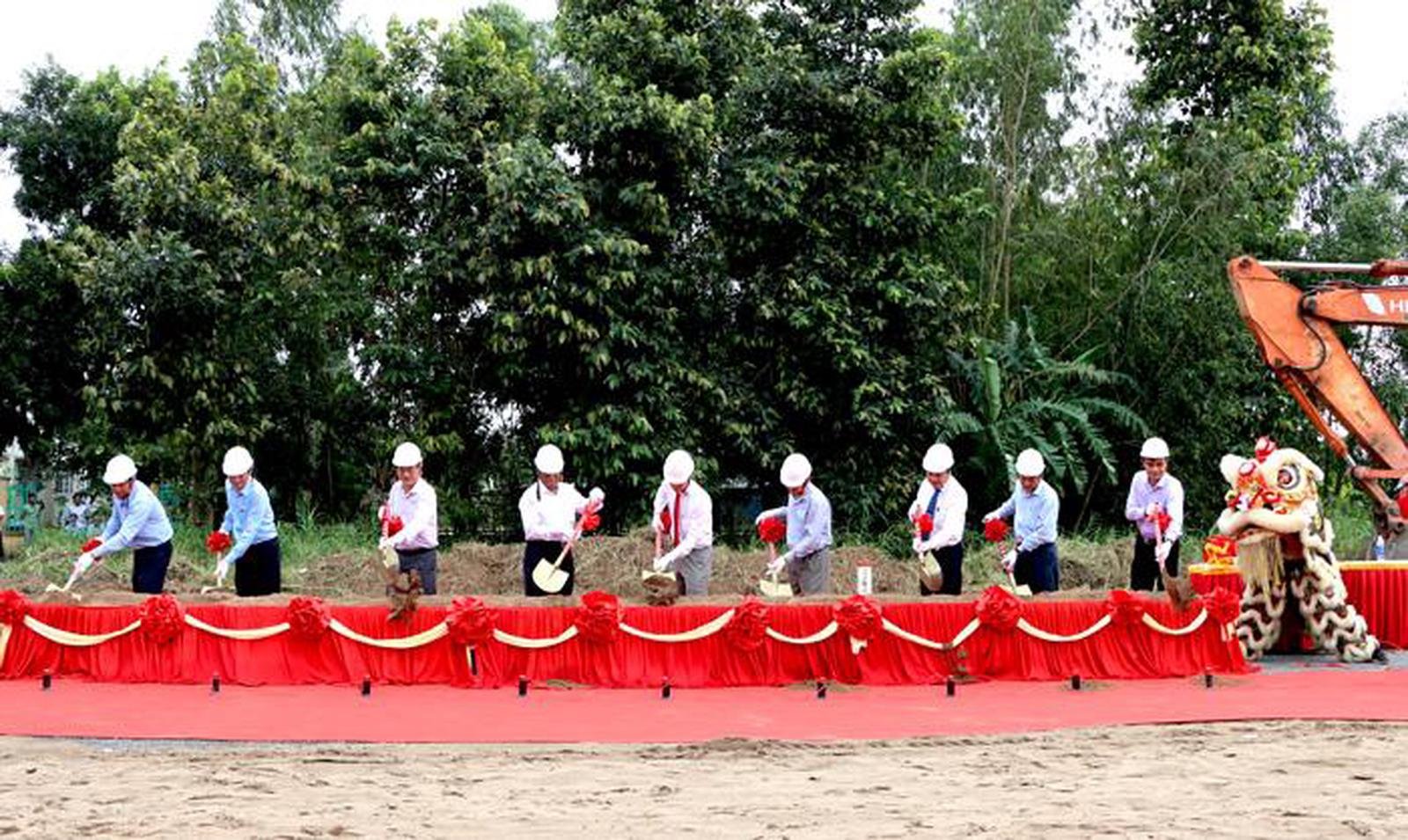 07-1786074419-ly-do-cong-trinh-cau-pha-tphcm-xay-dung-giao-thong-tt-thi-cong-cham-tien-do-nhieu-nam-tai-dong-thap