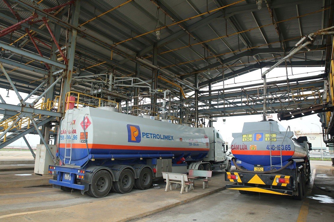 07-1786088948-bsr-xuat-ban-lo-nhien-lieu-diesel-sinh-hoc-b5-dau-tien-tu-nha-may-loc-dau-dung-quat