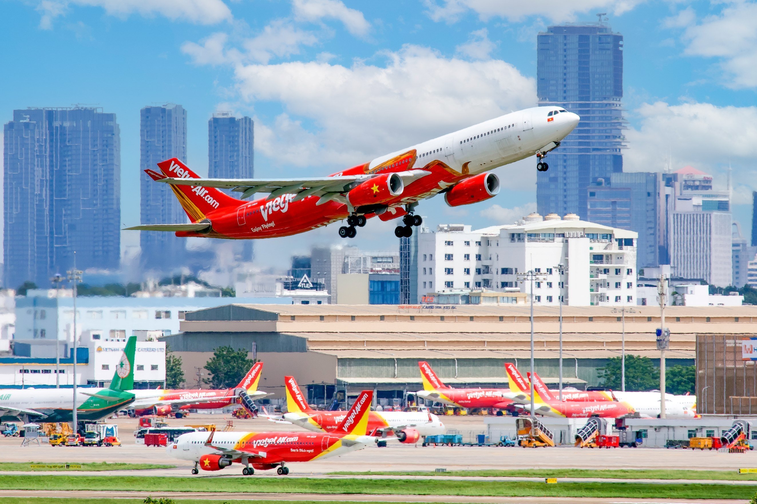 11-1786417613-kham-pha-san-bay-quoc-te-moi-nhat-australia-cung-vietjet-tiet-kiem-den-20-cho-ve-business-skyboss-deluxe