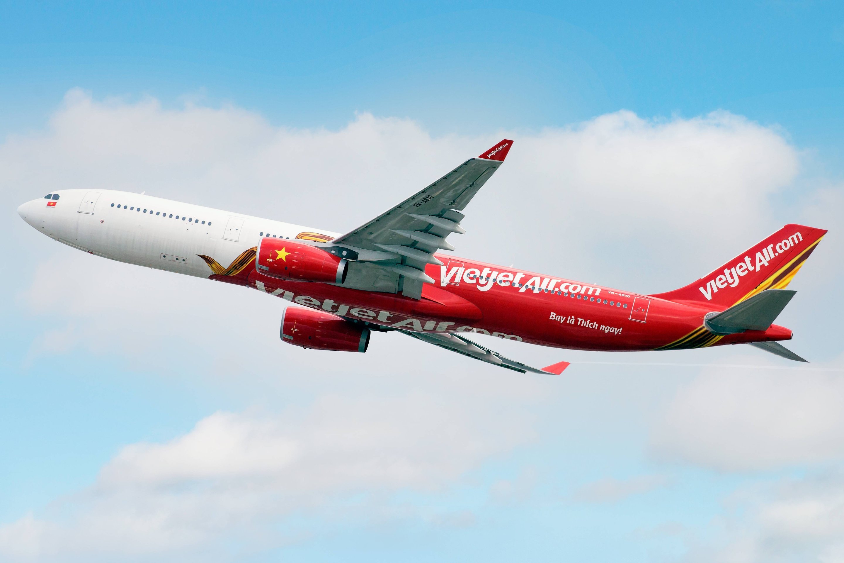 12-1786499225-vietjet-tang-82000-cho-san-sang-phuc-vu-cao-diem-quoc-khanh-29