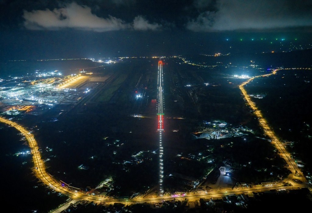12-1786499746-sieu-du-an-san-bay-phu-quoc-dat-dau-moc-moi-25000-tan-thep-da-dung-thanh-canh-phuong-hoang-lua