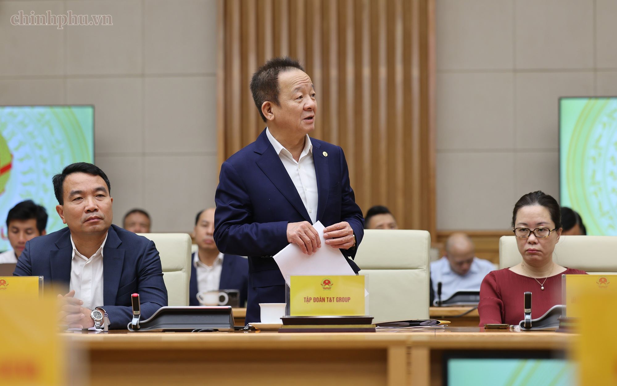 18-1787020151-doanh-nghiep-kien-nghi-thao-go-vuong-mac-ve-quy-hoach-dat-dai-va-xay-dung