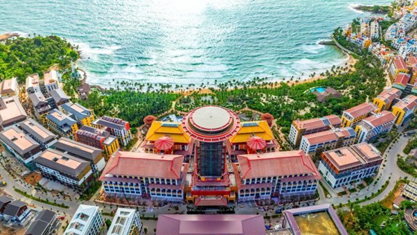 18-1787057909-rixos-phu-quoc-dan-lo-dien-dau-an-cung-dinh-hue-giua-thien-duong-bien-hon-thom