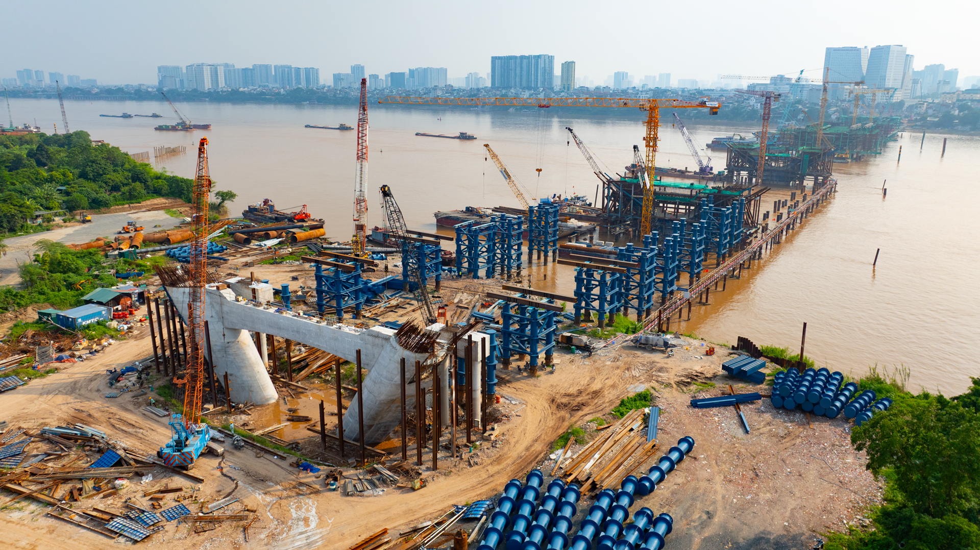 21-1787284937-giai-phap-cong-nghe-giup-du-an-cau-tran-hung-dao-bang-bang-vuot-lu
