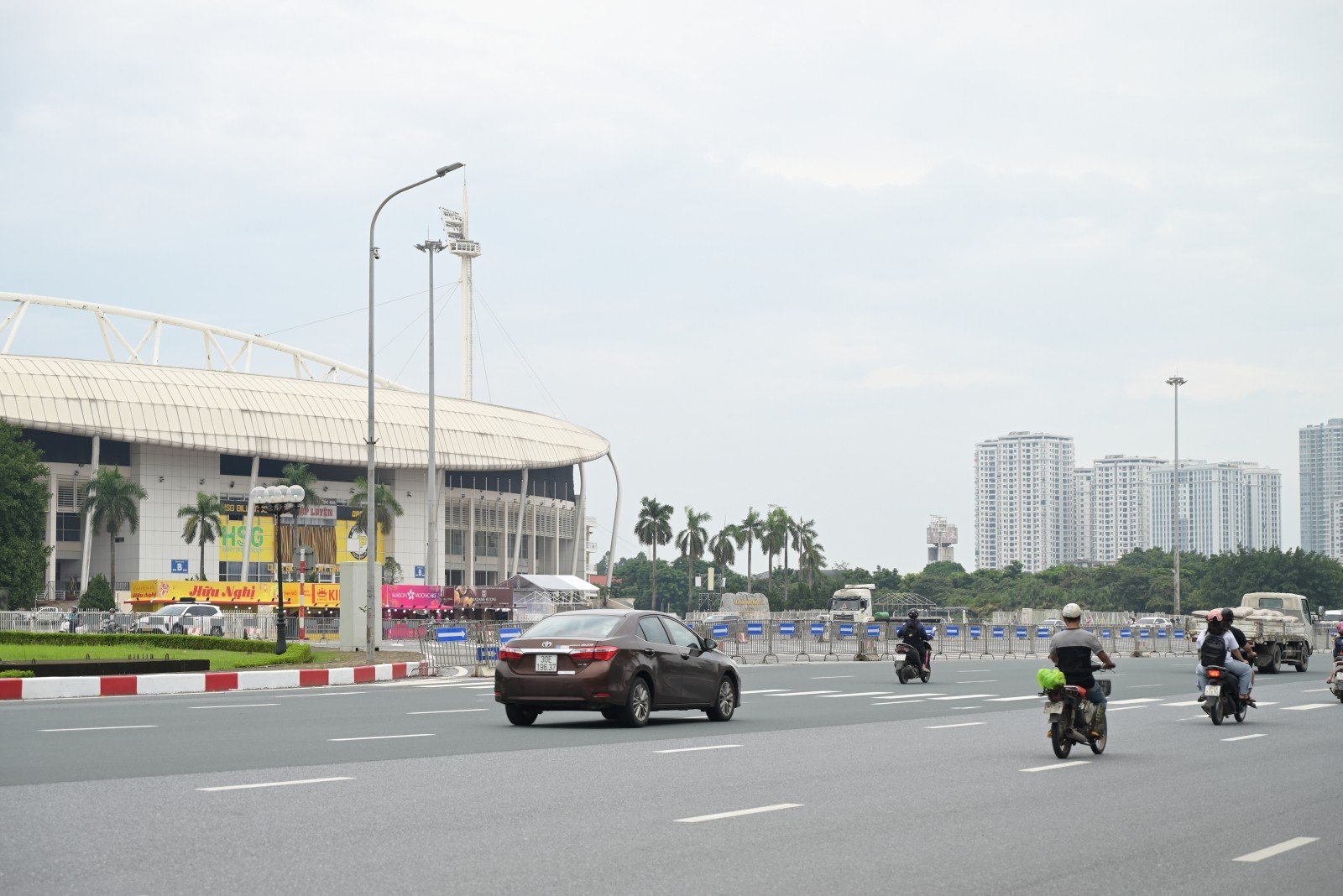 24-1787546208-hinh-anh-khac-la-tai-diem-den-ngap-ung-truoc-svd-my-dinh-sau-nhieu-ngay-mua