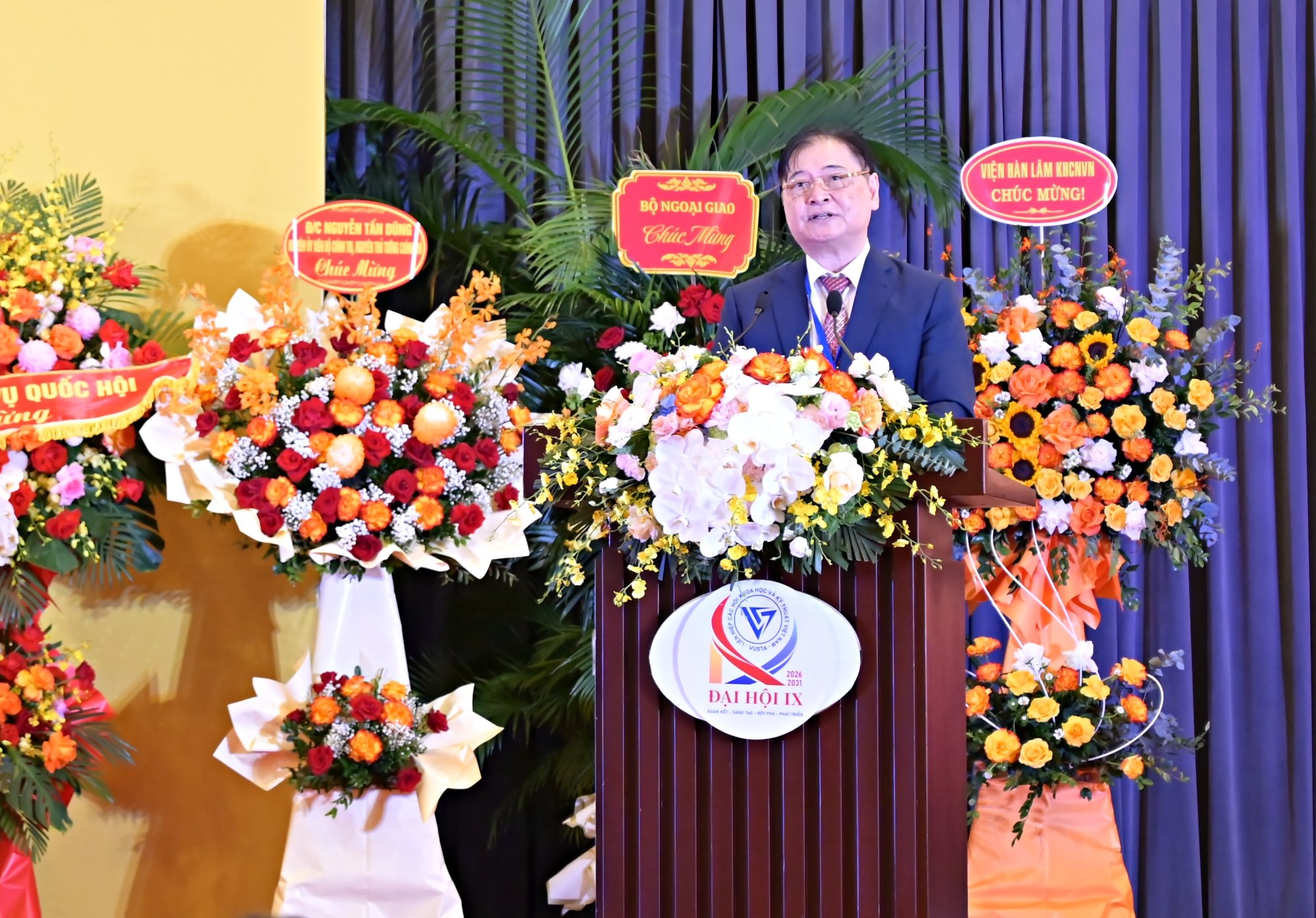 28-1787894130-dai-hoi-ix-lien-hiep-hoi-viet-nam-phat-huy-tri-tue-doi-ngu-khoa-hoc-tao-dong-luc-phat-trien-moi