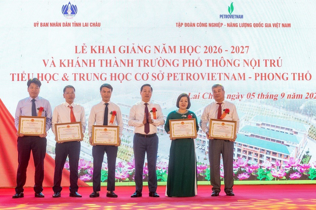 06-1788681535-khanh-thanh-truong-pho-thong-noi-tru-tieu-hoc-va-trung-hoc-co-so-petrovietnam-phong-tho-lai-chau