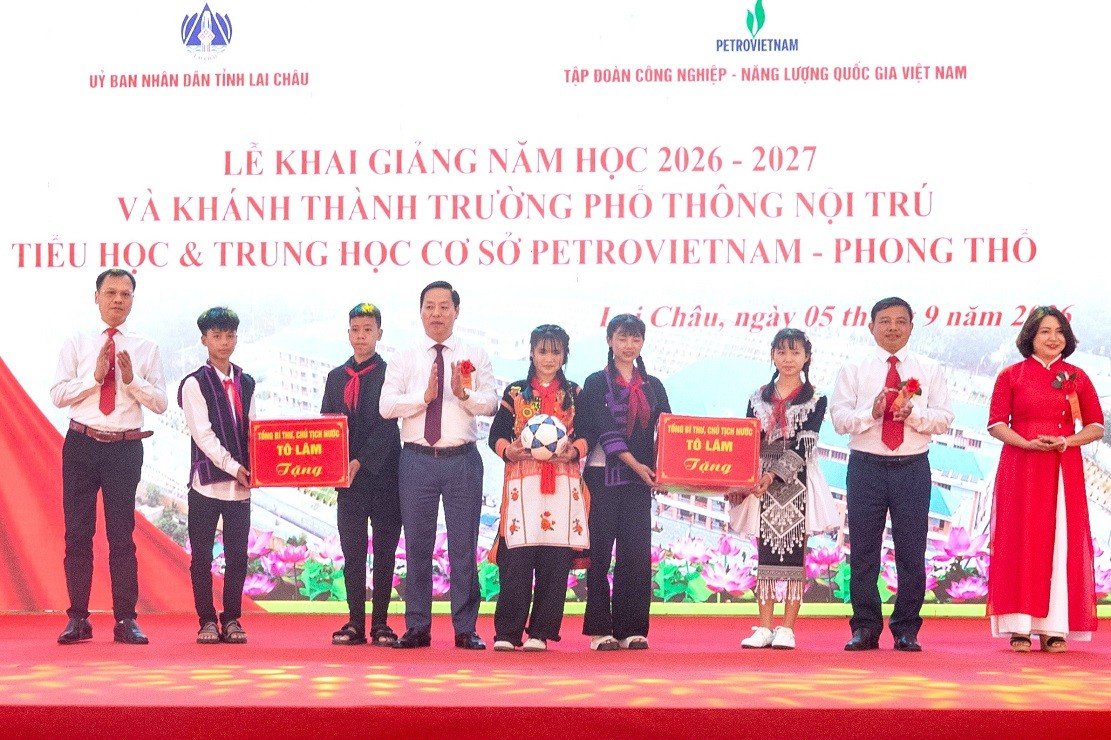 06-1788681558-khanh-thanh-truong-pho-thong-noi-tru-tieu-hoc-va-trung-hoc-co-so-petrovietnam-phong-tho-lai-chau
