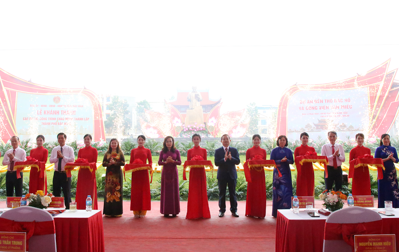 16-1789539903-bac-ninh-khoi-cong-khanh-thanh-loat-cong-trinh-chao-mung-len-thanh-pho-truc-thuoc-trung-uong