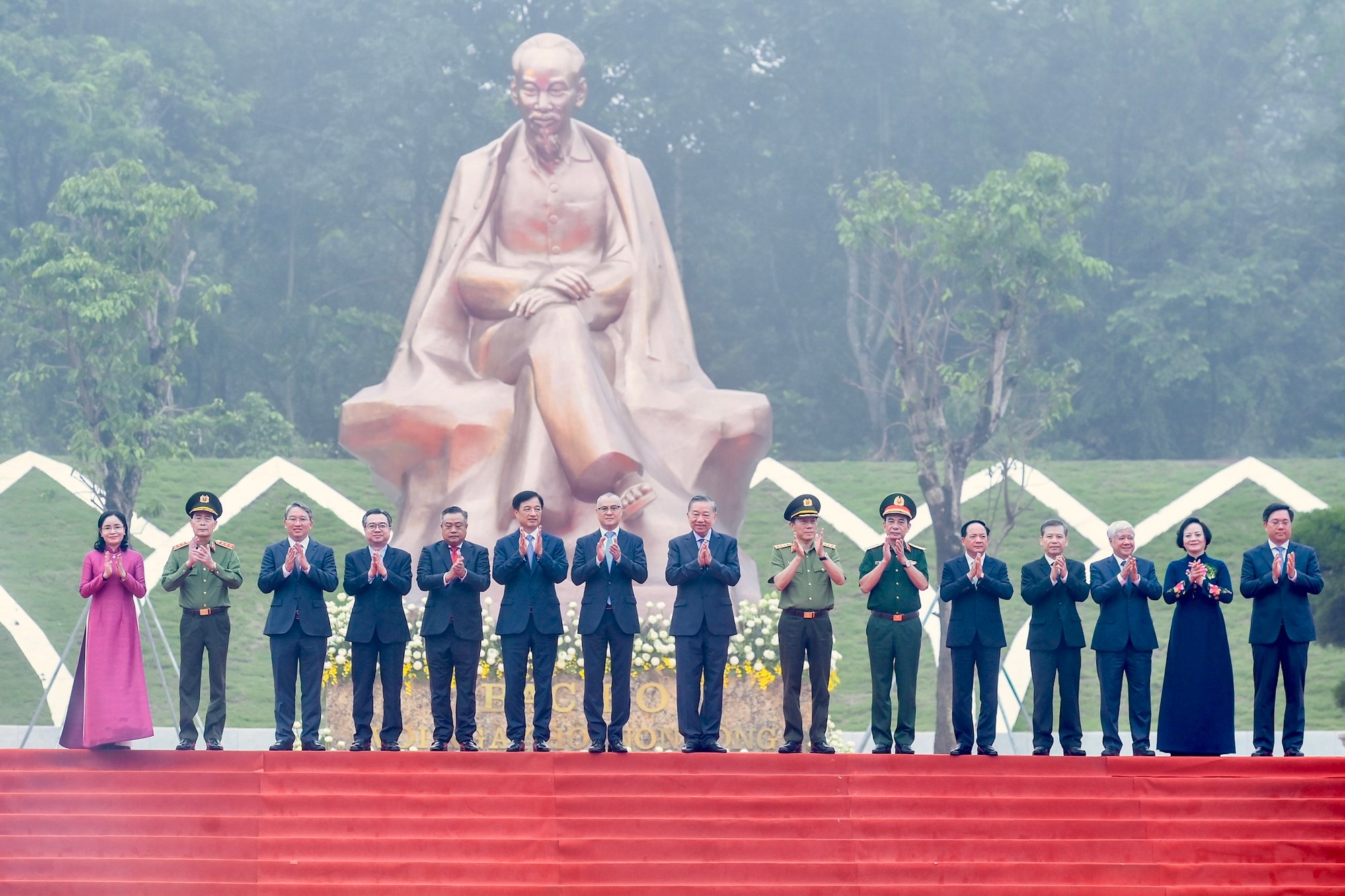 19-1789806652-phat-bieu-cua-tong-bi-thu-chu-tich-nuoc-to-lam-tai-le-ky-niem-72-nam-ngay-bac-ho-ve-tham-den-hung