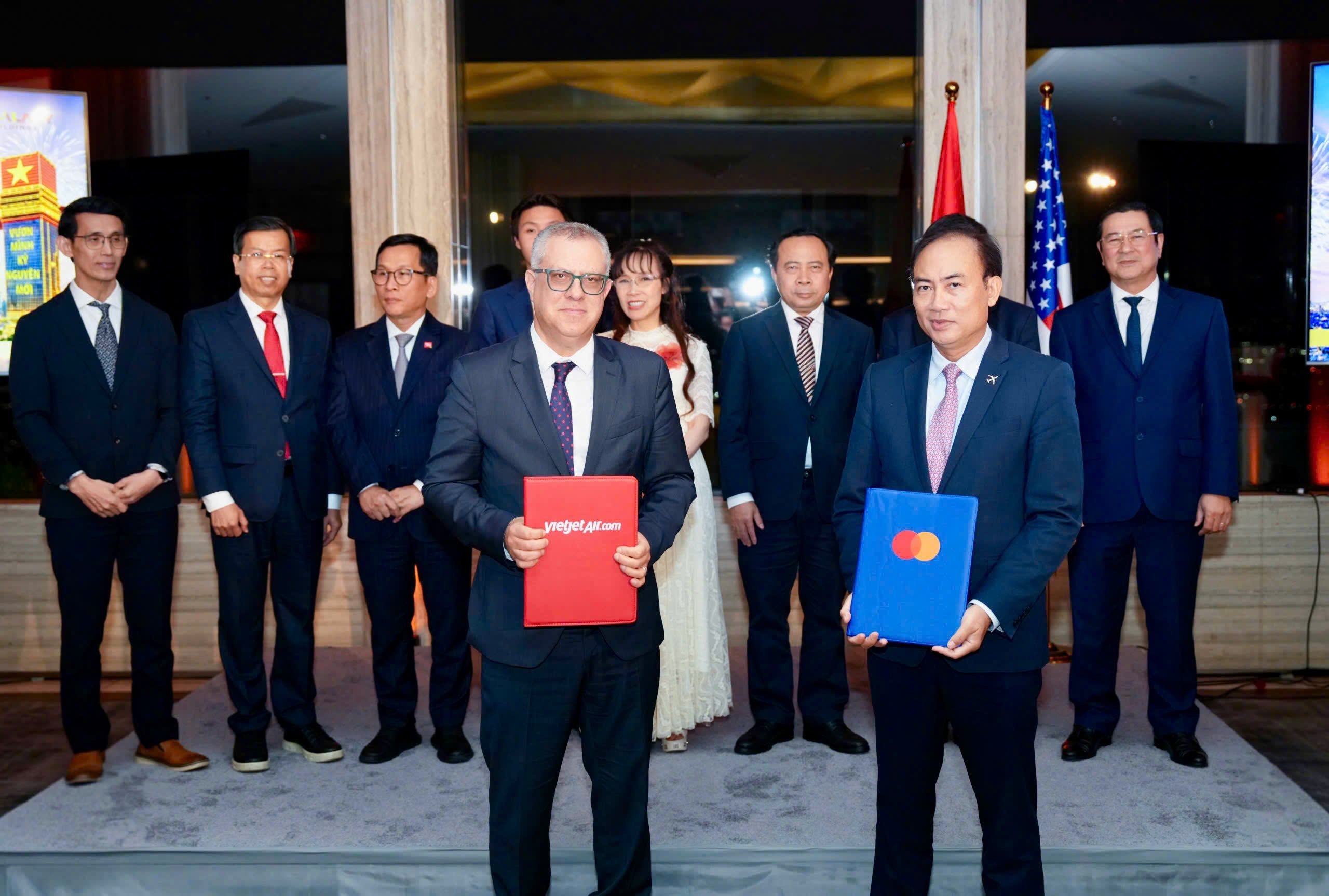 24-1790239281-ky-nguyen-moi-cua-viet-nam-cung-kien-tao-tuong-lai-cua-tang-truong-doi-moi-va-ket-noi-toan-cau