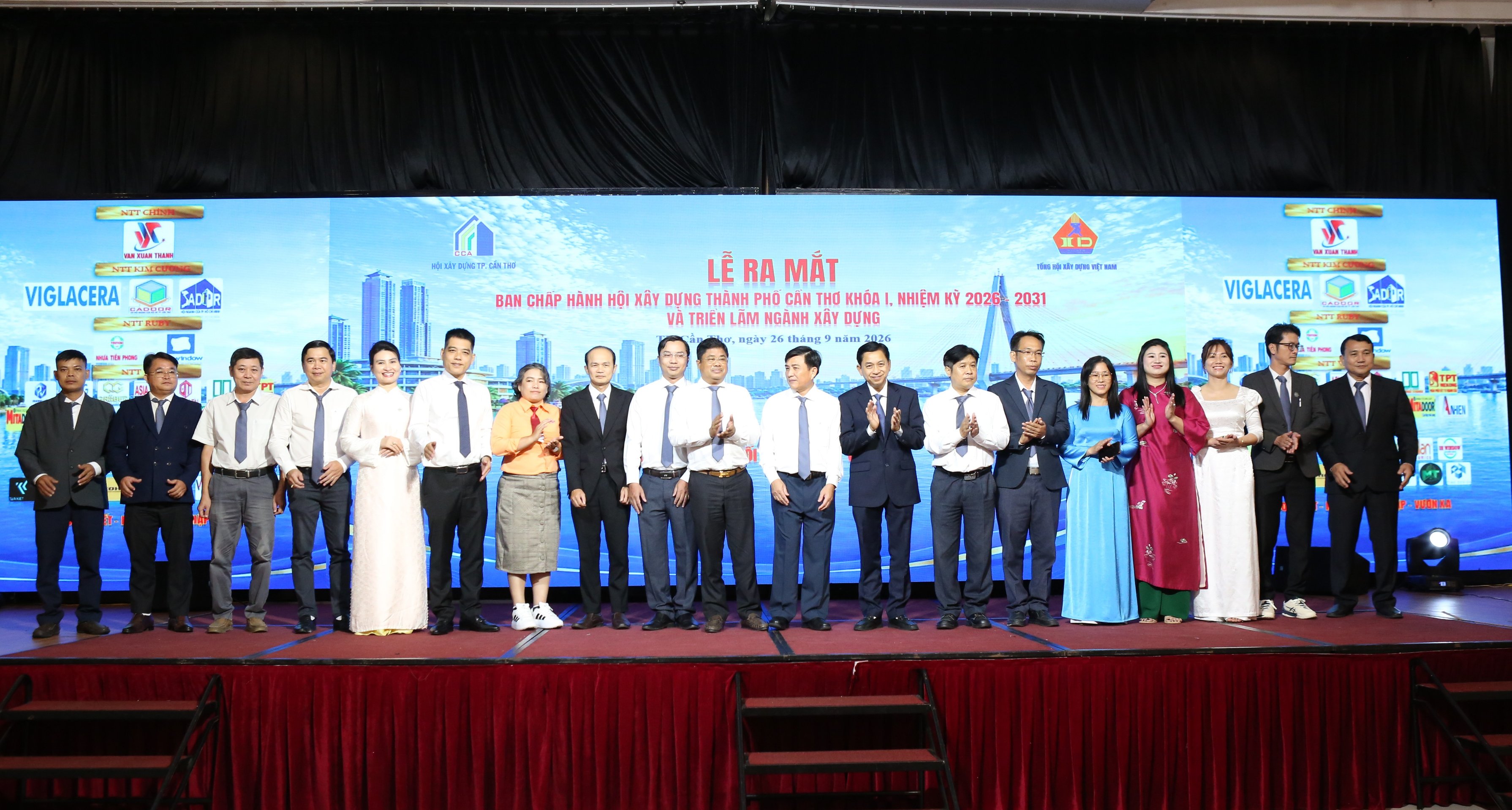 27-1790490706-ra-mat-ban-chap-hanh-hoi-xay-dung-tp-can-tho-khoa-i