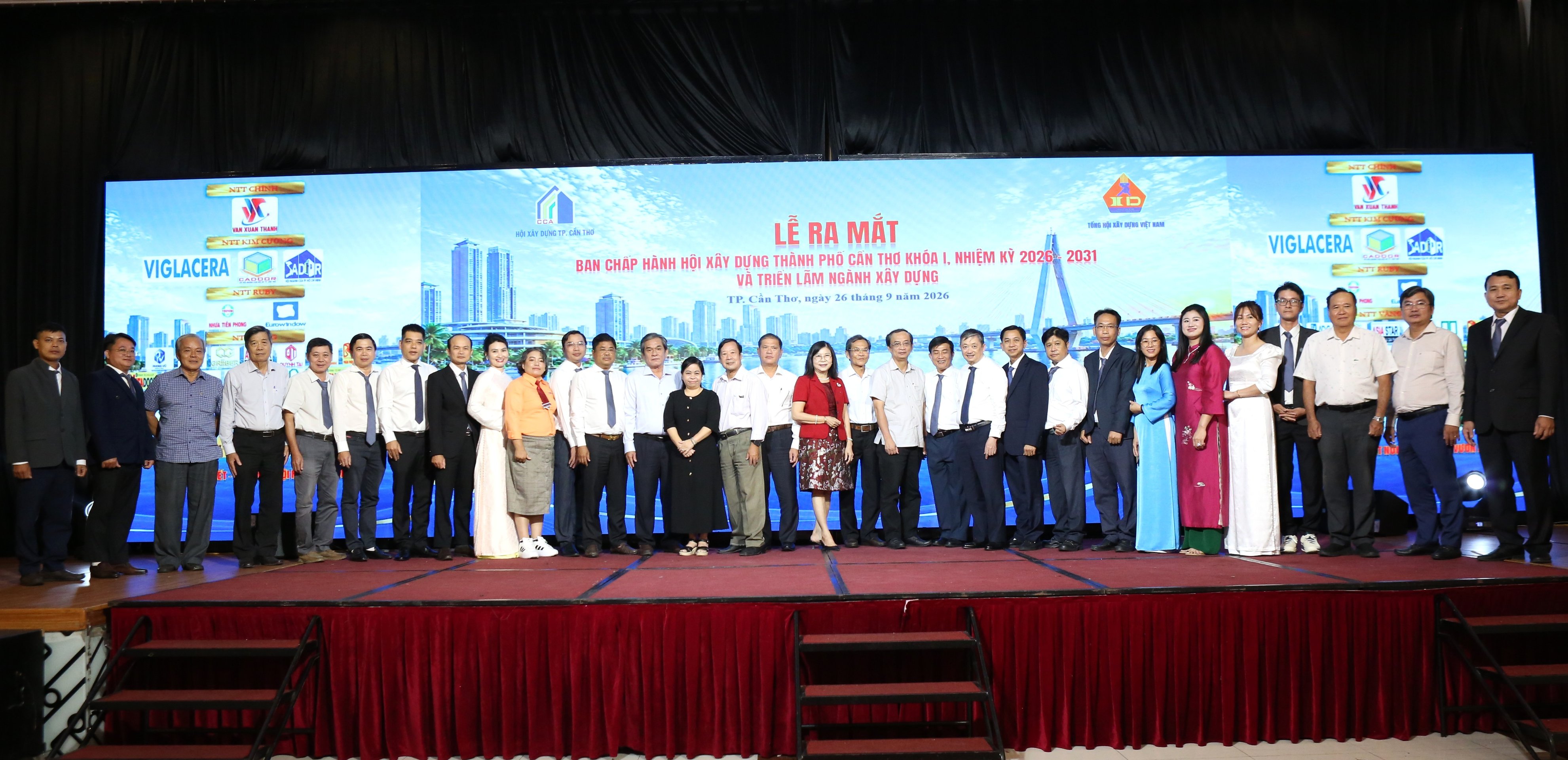 27-1790490706-ra-mat-ban-chap-hanh-hoi-xay-dung-tp-can-tho-khoa-i