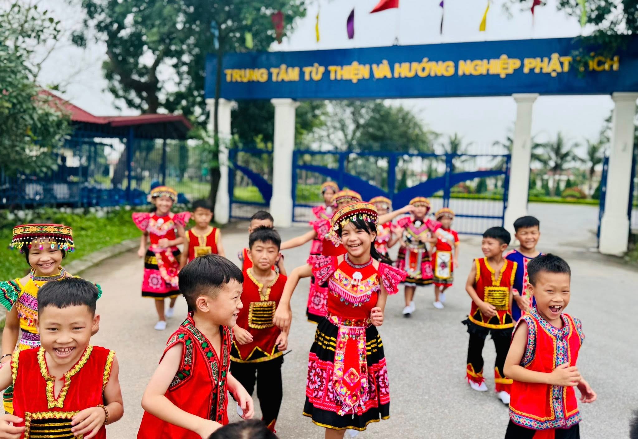 07-1791346867-20-nam-hoat-dong-hon-10-trieu-nguoi-nhan-ho-tro-hon-46000-ty-dong-tai-tro-va-cach-lam-la-cua-quy-tu-thien-kin-tieng-nhat-viet-nam