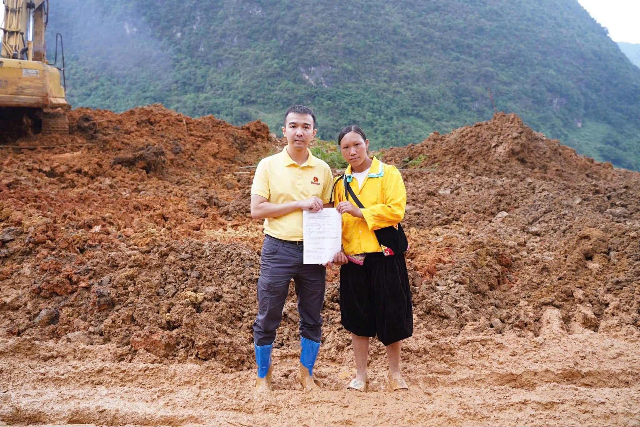 13-1791848542-nha-dong-sang-lap-quy-thien-tam-ba-pham-thu-huong-lam-viec-thien-de-thay-minh-song-co-gia-tri-hon