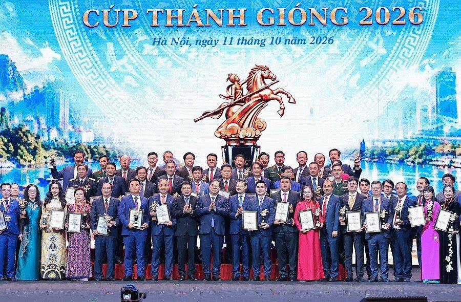 14-1791962119-pho-chu-tich-tt-group-do-vinh-quang-duoc-vinh-danh-doanh-nhan-viet-nam-tieu-bieu-cup-thanh-giong-2026