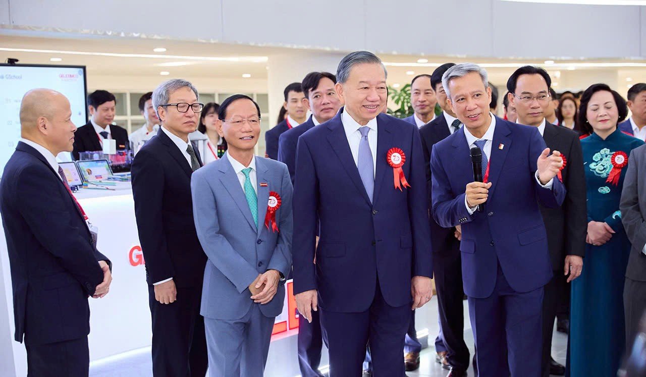 15-1792048207-dh-bach-khoa-ha-noi-va-geleximco-khanh-thanh-trung-tam-doi-moi-sang-tao-lien-nganh