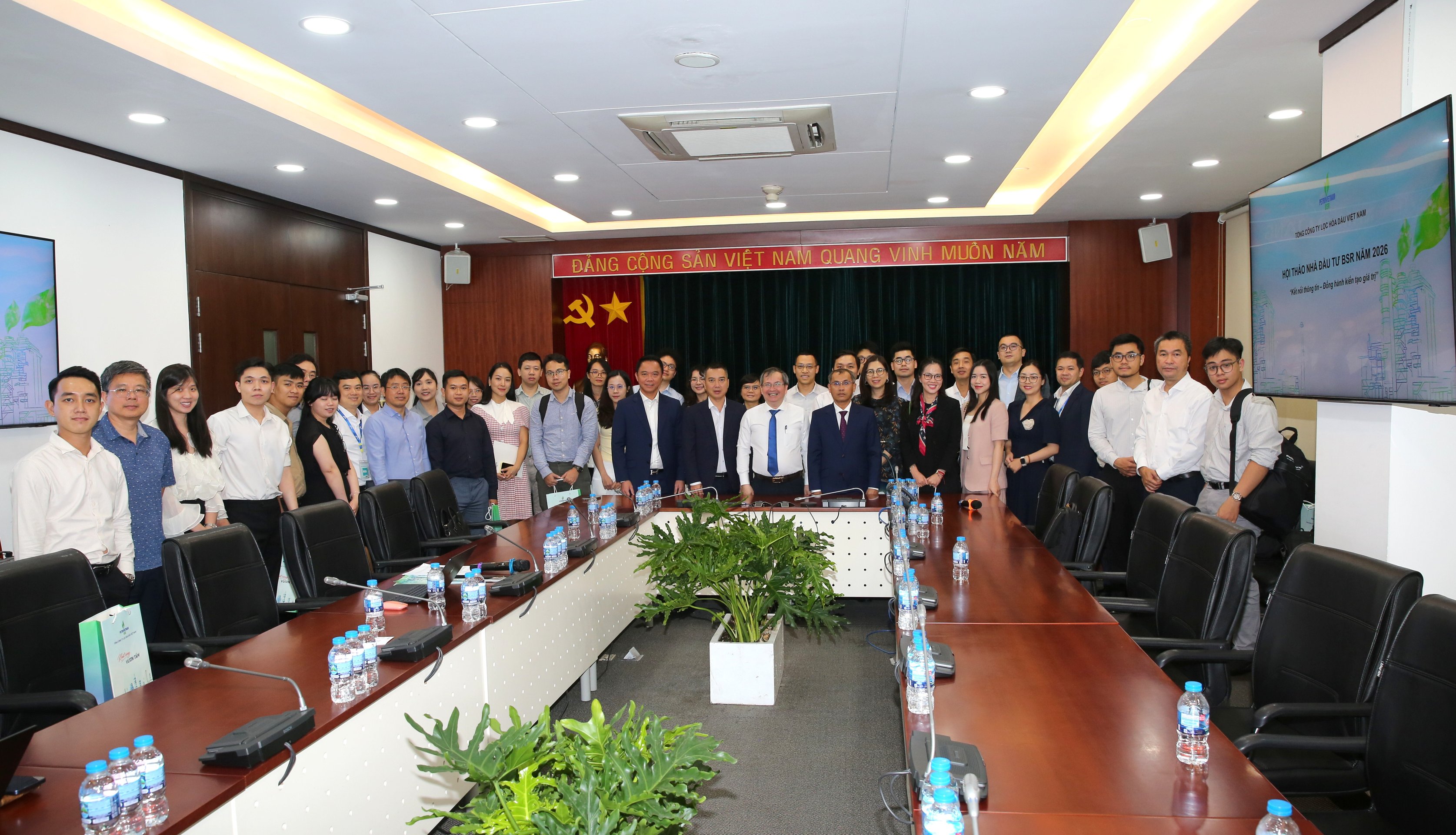 16-1792121424-bsr-cung-co-noi-luc-mo-rong-khong-gian-tang-truong