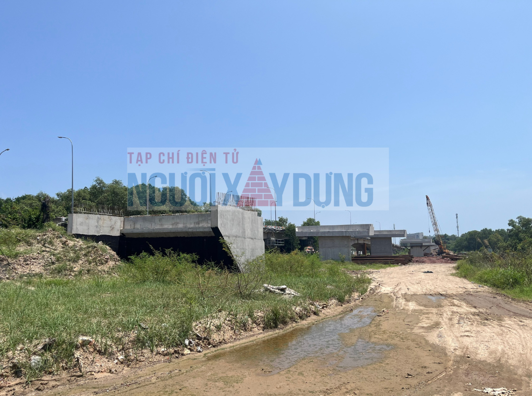 19-1792400137-im-ang-tren-cong-truong-tinh-lo-994-xay-dung-hoang-gia-nang-luc-ra-sao