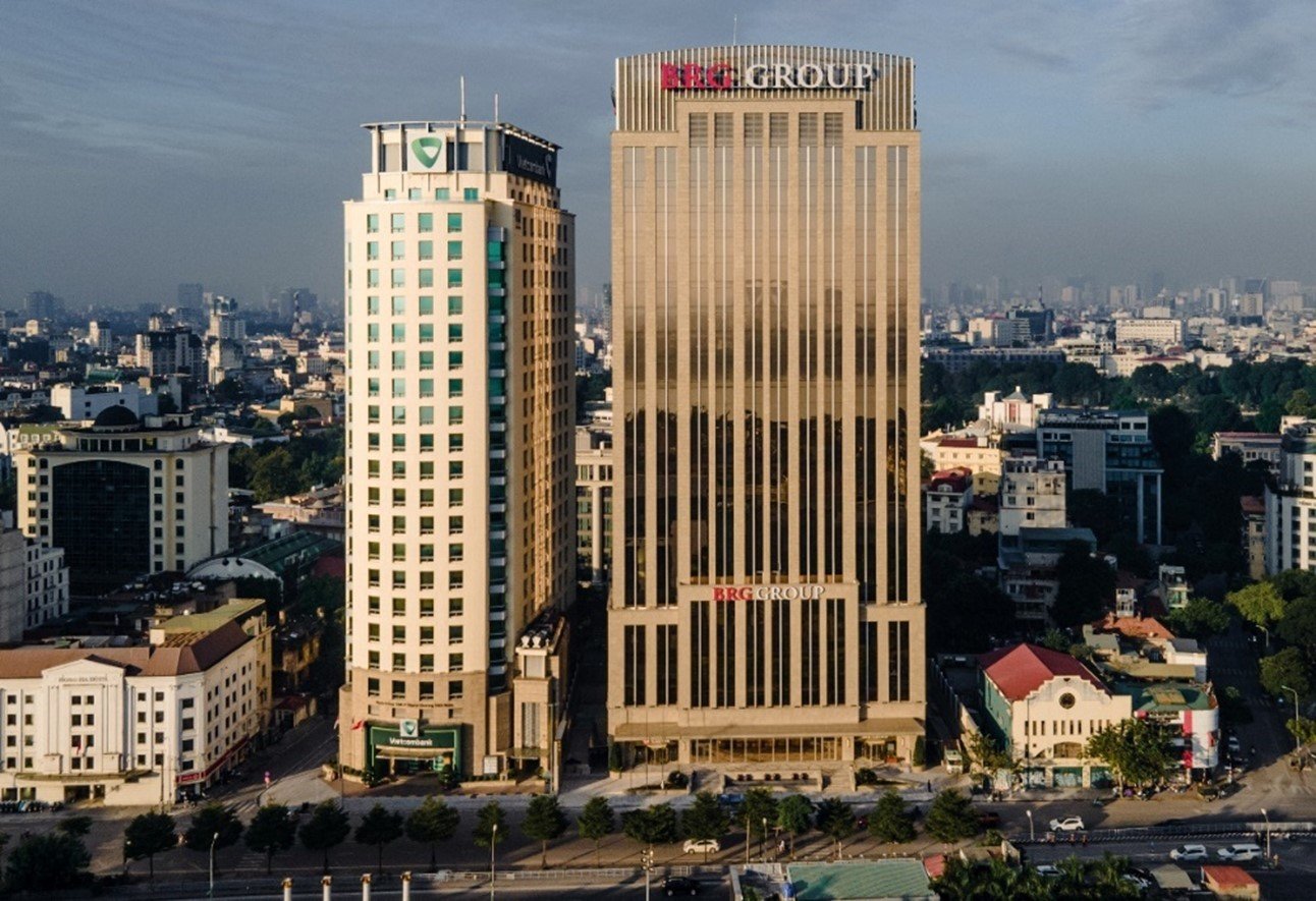 19-1792403489-bon-san-pham-dich-vu-thuoc-tap-doan-brg-duoc-vinh-danh-thuong-hieu-quoc-gia-viet-nam