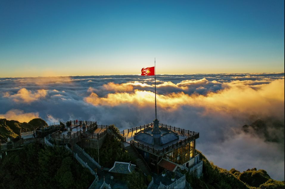 20-1792487994-co-gi-ben-trong-khach-san-cua-sun-group-tai-sa-pa-khien-conde-nast-traveller-thot-len-willy-wonka-han-se-thich-noi-nay