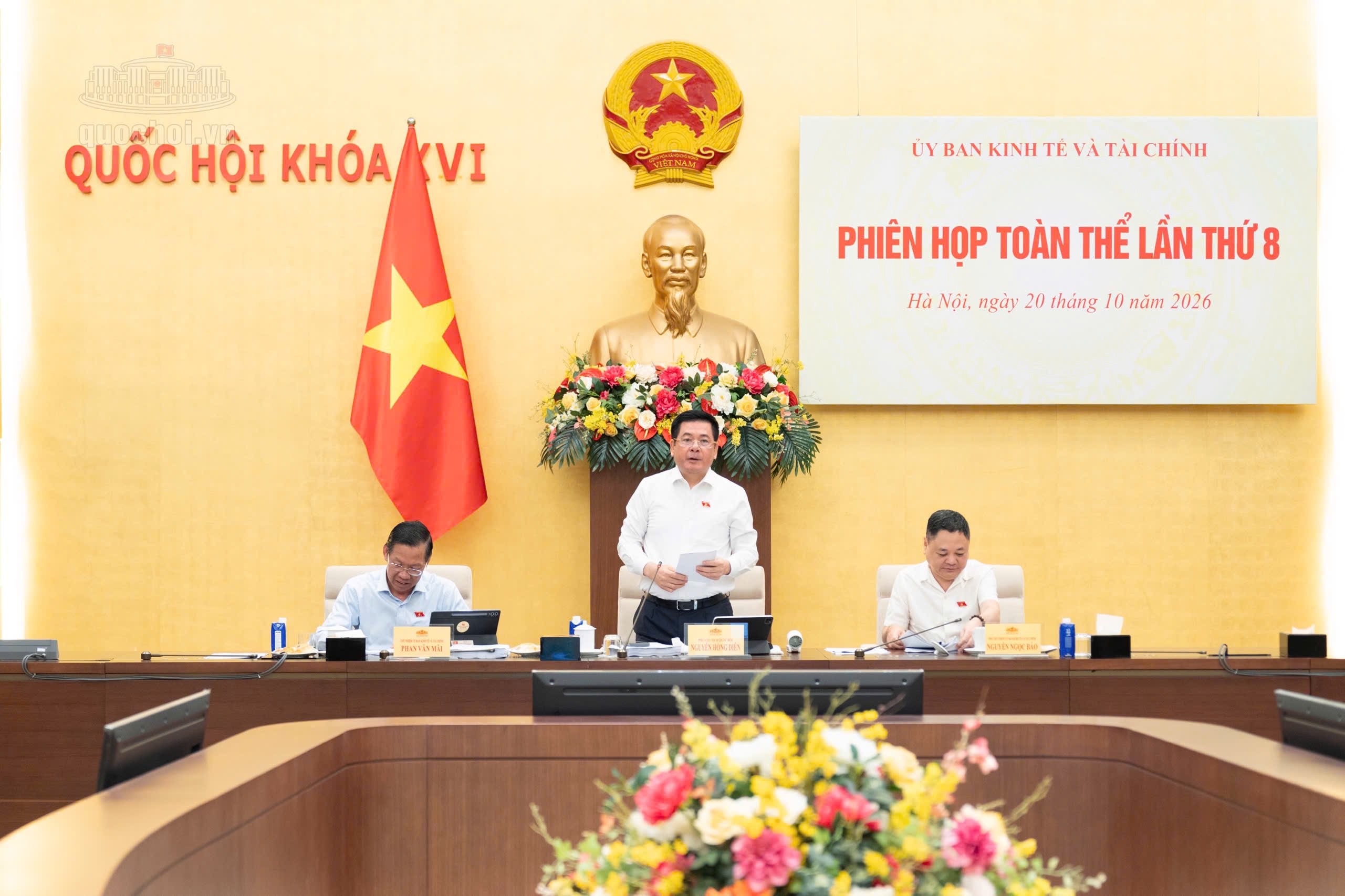 21-1792553147-luat-kinh-doanh-bat-dong-san-sua-doi-tap-trung-thao-go-5-nhom-van-de-lon