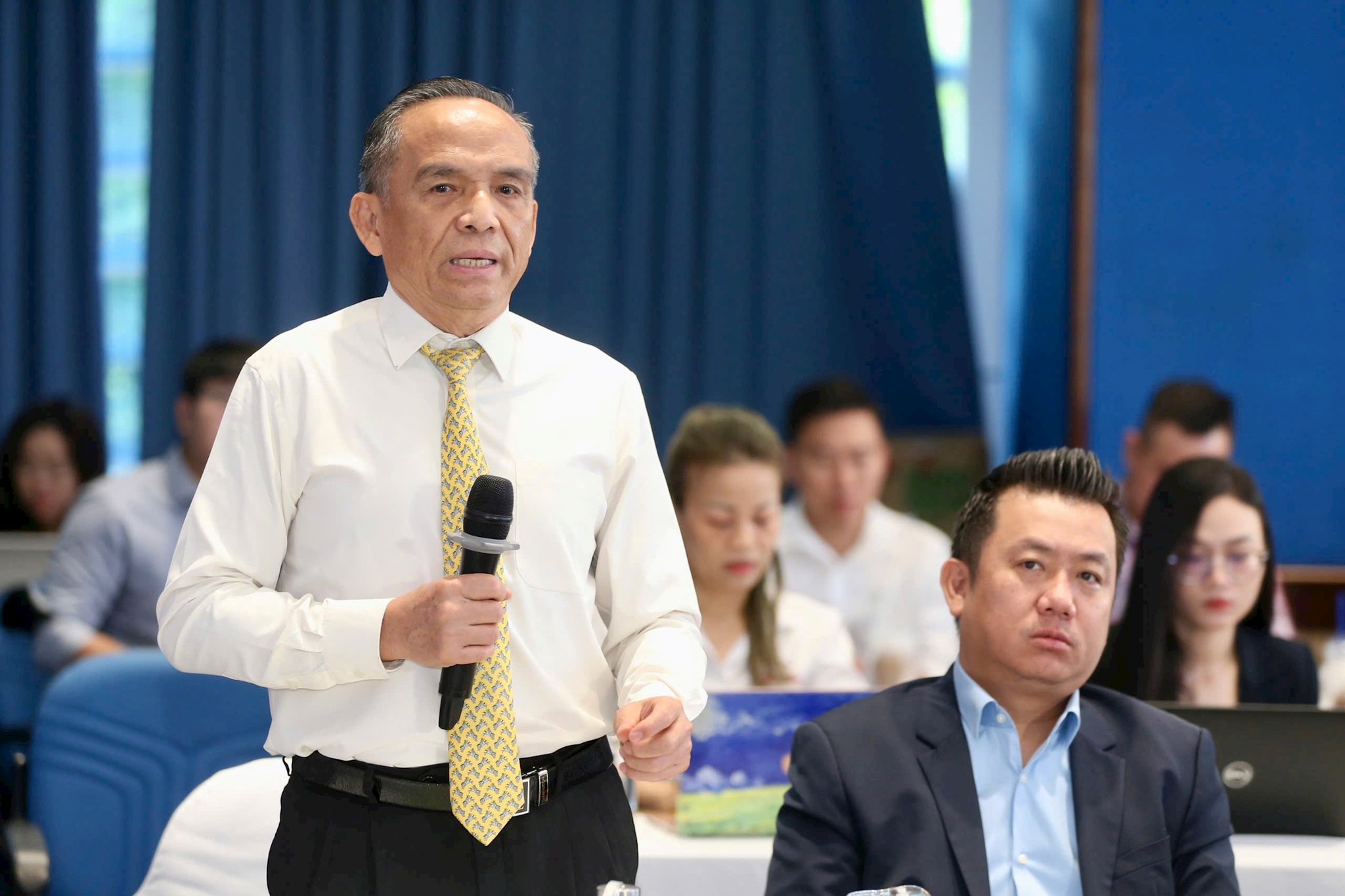 22-1792626374-suc-mua-suy-giam-doanh-nghiep-bat-dong-san-chiu-ap-luc-thanh-khoan