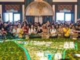 Cô gái 24 tuổi tiết lộ bí quyết mua nhà, mua xe sau 4 năm làm môi giới bất động sản