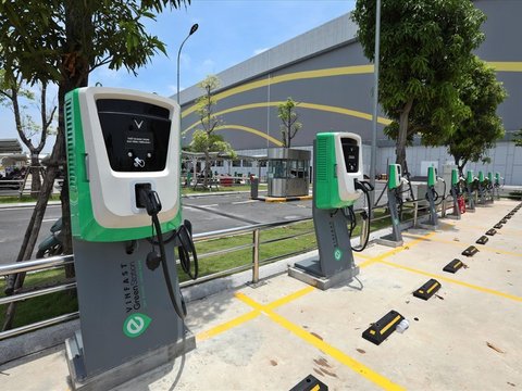 Ban hành quy chuẩn quốc gia về trụ sạc, trạm sạc xe điện